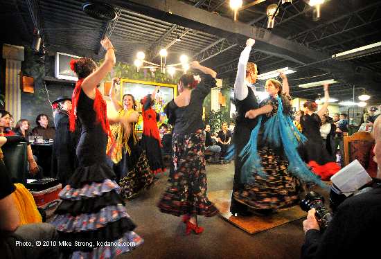 Olé Flamenco :: Olguita Becali-Williams (left, hat), Marbel Mattsson, Tamara Carson (facing), Maria Aranda, Darren Carpenter, Cindy Bleck 