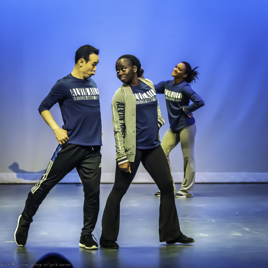 Ailey Trio Jan 2023: Performance in The GEM Thursday January 12th 2023: Kanji Segawa and Yazzmeen Laidler (front) and Jacqueline Harris (upstage)