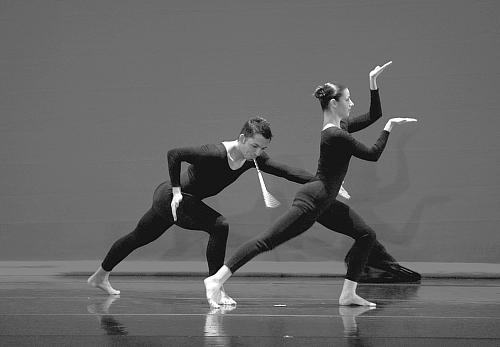 Gavin Stewart and Kaely Tieri in Tumescence by Tiffany Sisemore - Modern Night at the Folly 2009></td>
    </tr>
    <tr align=