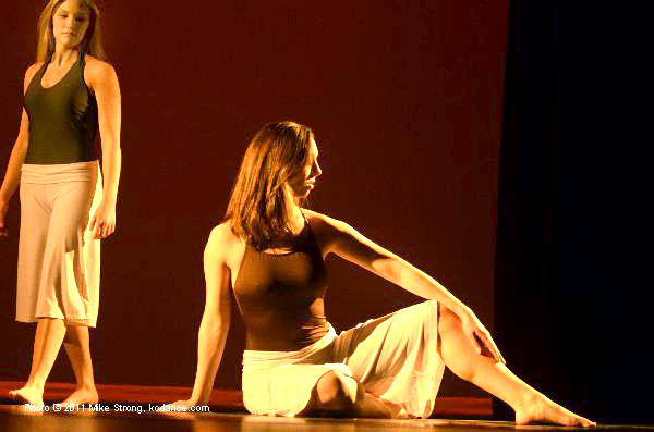 (L-R) Michaela Sherman, Ashley Trullinger in Back To You - Choreographer: Justin Hundley - Modern Night at the Folly 2011