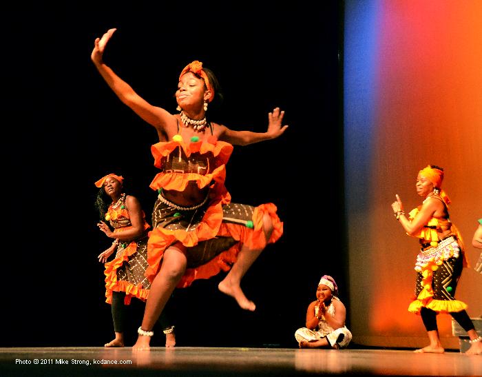 Traditional Music Society performance at Kwanzaa at the GEM 26 Dec 2011 - photo by Mike Strong, www.kcdance.com