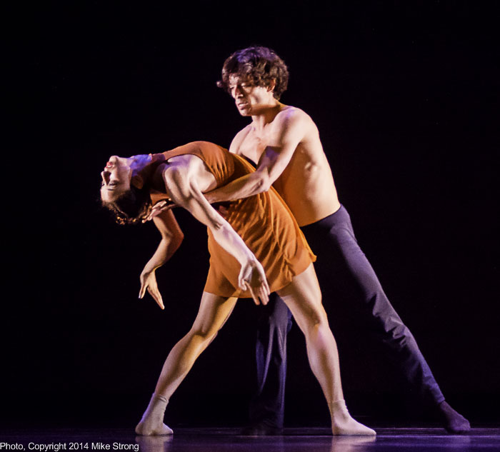 Alessanda Perdichizzi and Edgar Anido in Heart Thieves by Robert Moses - on stage